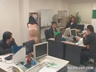 Fantástico asiática escritório enchantress sexualmente torturados em trabalho